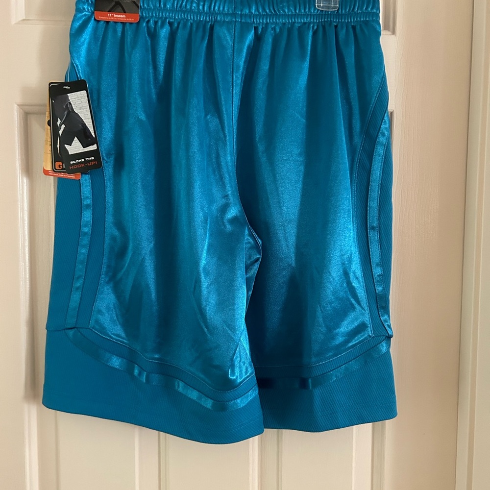 Men’s Shorts - Picture 4 of 5